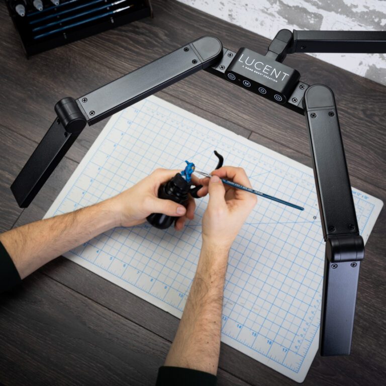 Lucent Art & Hobby Light