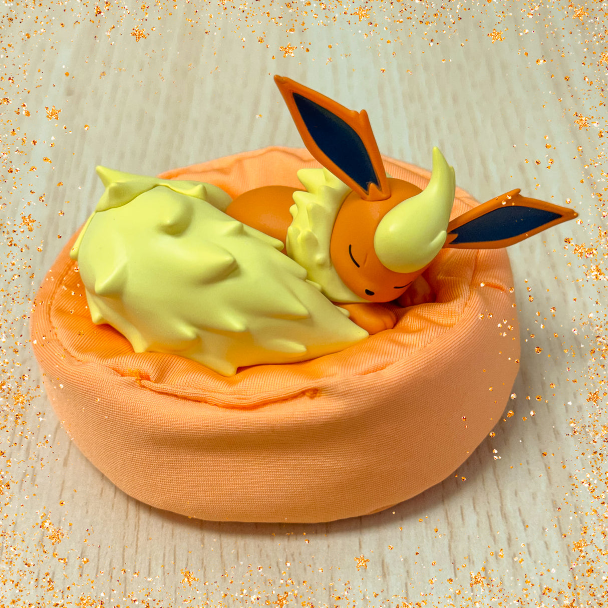 Pokemon Eeveelutions Sleeping Pose Figure