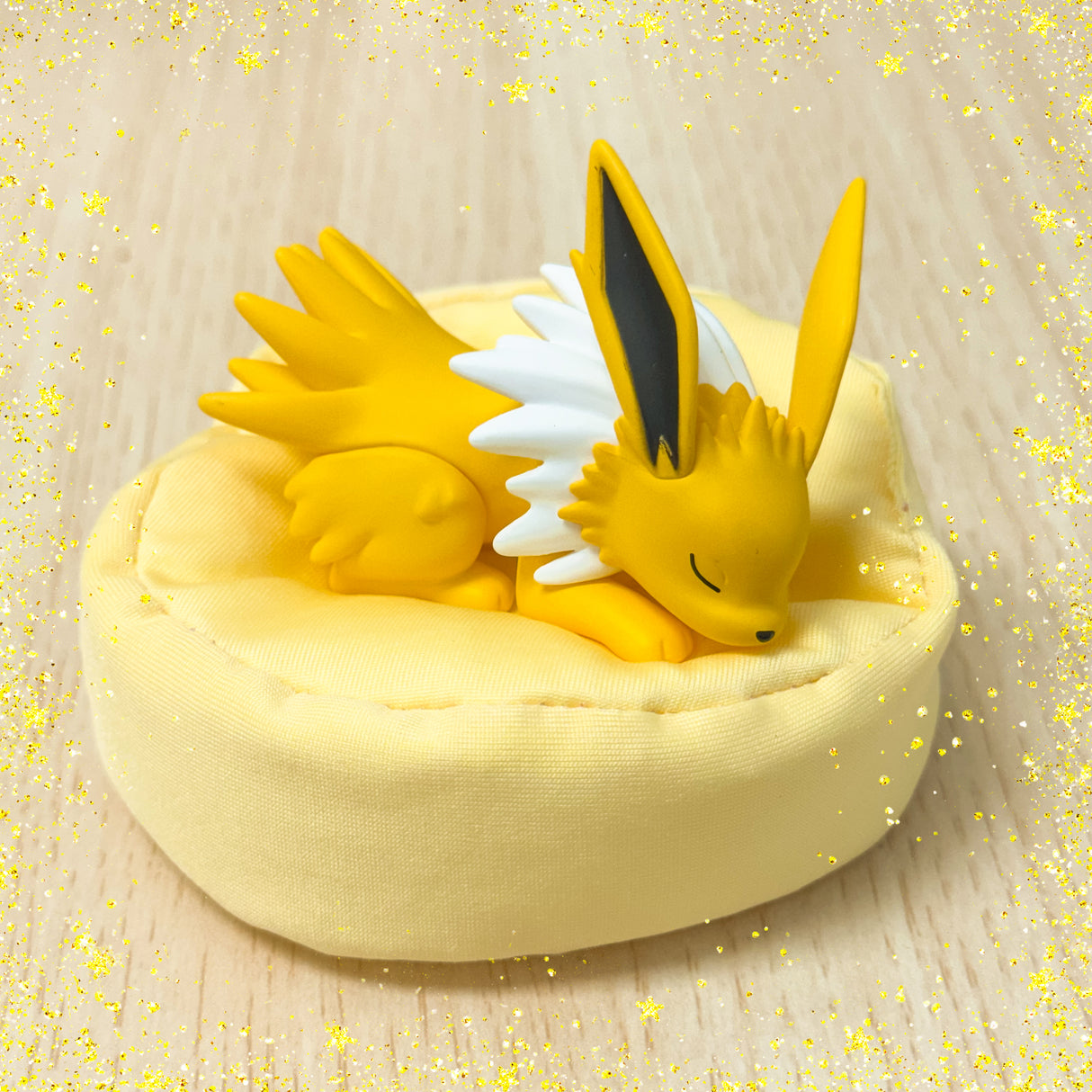 Pokemon Eeveelutions Sleeping Pose Figure